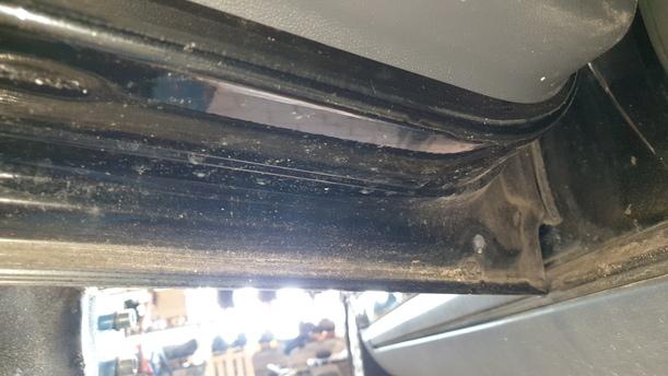 Foto: TÜR HINTEN LINKS eines Volvo V50 2.0D DPF CLX