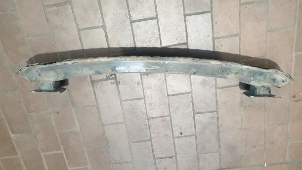 Foto: VERSTÄRKUNG HINTEN eines Volvo V50 2.0D DPF CLX