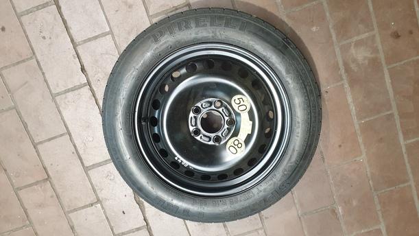 Foto: NOTLAUFRAD eines Volvo V50 2.0D DPF CLX