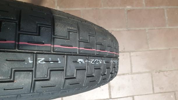 Foto: NOTLAUFRAD eines Volvo V50 2.0D DPF CLX