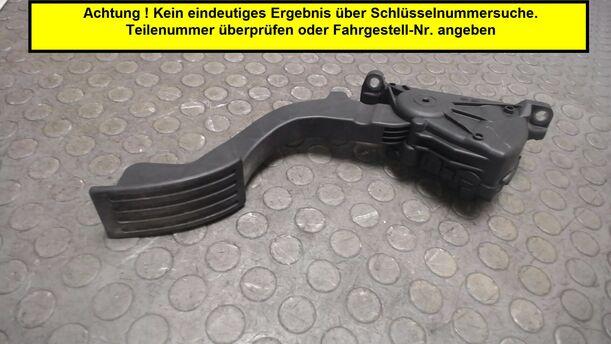 Foto: GASPEDAL eines Volvo V50 2.0D DPF CLX (LX)