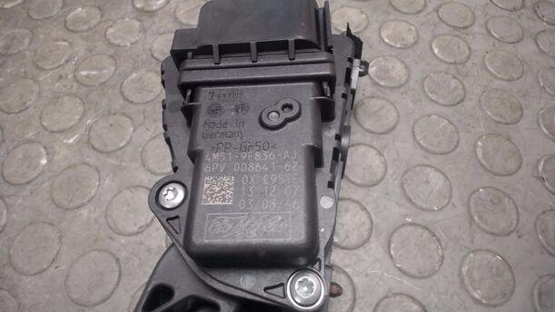 Foto: GASPEDAL eines Volvo V50 2.0D DPF CLX (LX)