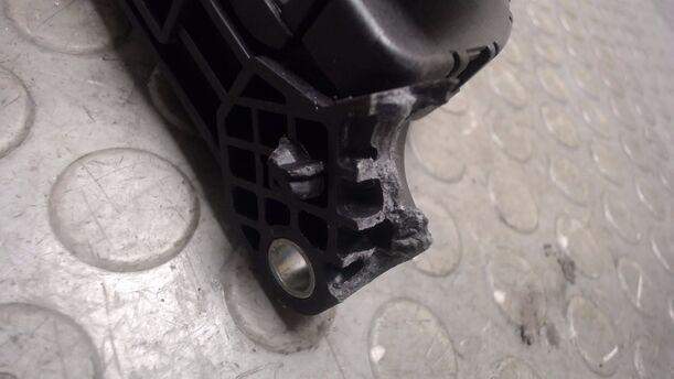 Foto: GASPEDAL eines Volvo V50 2.0D DPF CLX (LX)