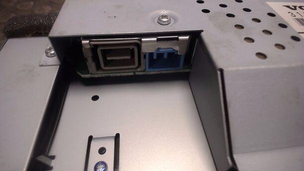 Foto: DISPLAY NAVI / NAVIDISPLAY eines Volvo V50 2.0D DPF CLX (LX)