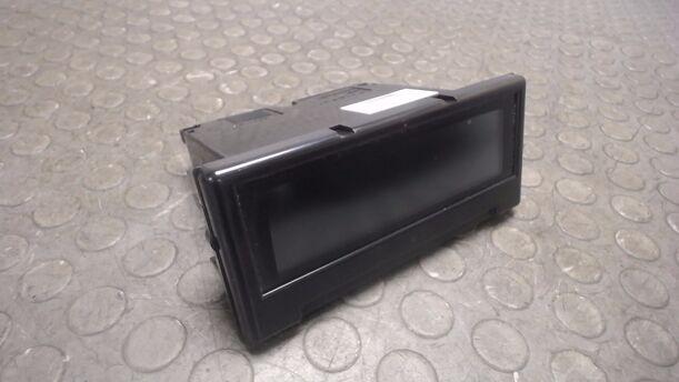 Foto: DISPLAY / MULTIFUNKTIONSANZEIGE eines Volvo V50 2.0D DPF CLX (LX)