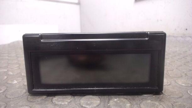 Foto: DISPLAY / MULTIFUNKTIONSANZEIGE eines Volvo V50 2.0D DPF CLX (LX)