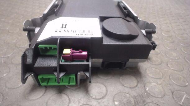 Foto: TELEFONMODUL / STEUERGERÄT MODUL TELEFON eines Volvo V50 2.0D DPF CLX (LX)