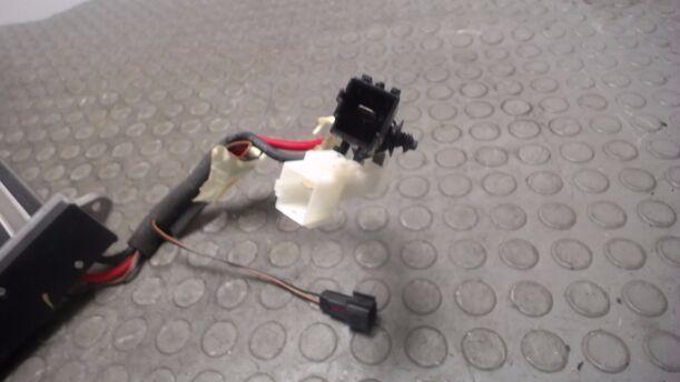 Foto: ELEKTRISCHE ZUSATZHEIZER eines Volvo V50 2.0D DPF CLX (LX)