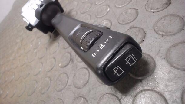 Foto: SCHEIBENWISCHERSCHALTER eines Volvo V50 2.0D DPF CLX (LX)