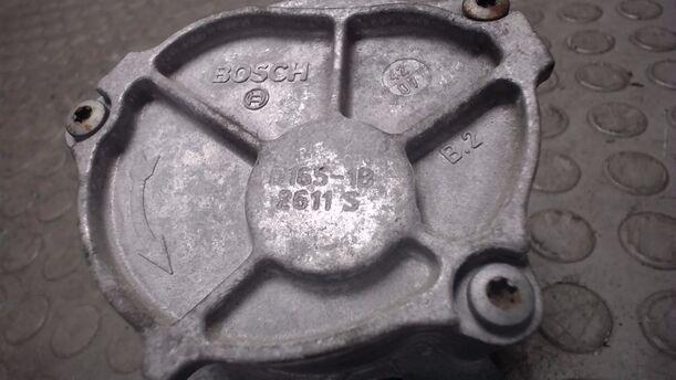 Foto: VAKUUMPUMPE ( BOSCH ) eines Volvo V50 2.0D DPF CLX (LX)