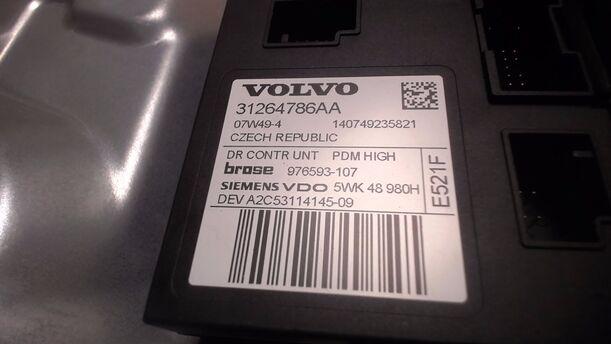 Foto: FENSTERHEBER ELEKTRISCH VORNE RECHTS eines Volvo V50 2.0D DPF CLX (LX)