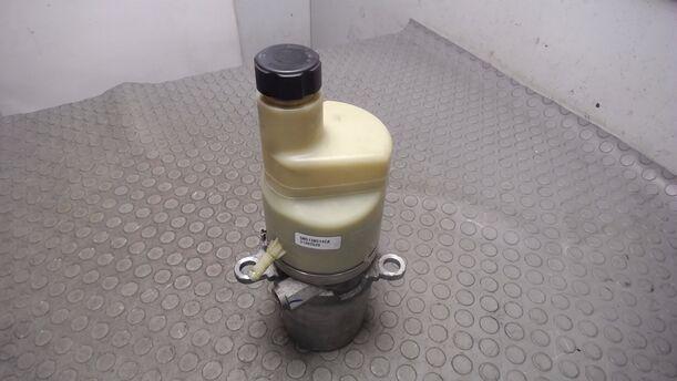 Foto: SERVOPUMPE / PUMPE SERVOLENKUNG eines Volvo V50 2.0D DPF CLX (LX)