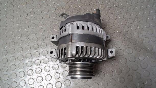 Foto: LICHTMASCHINE eines Honda Accord 2.2i-CTDi CLX (LX)