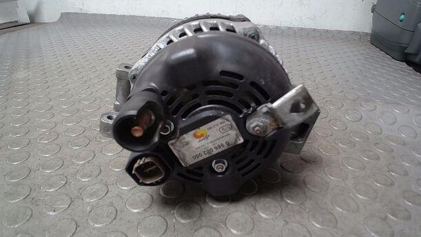 Foto: LICHTMASCHINE eines Honda Accord 2.2i-CTDi CLX (LX)
