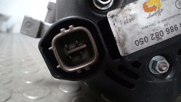 Foto: LICHTMASCHINE eines Honda Accord 2.2i-CTDi CLX (LX)
