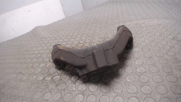 Foto: AUSPUFFKRÜMMER eines Ford Sierra Turnier L