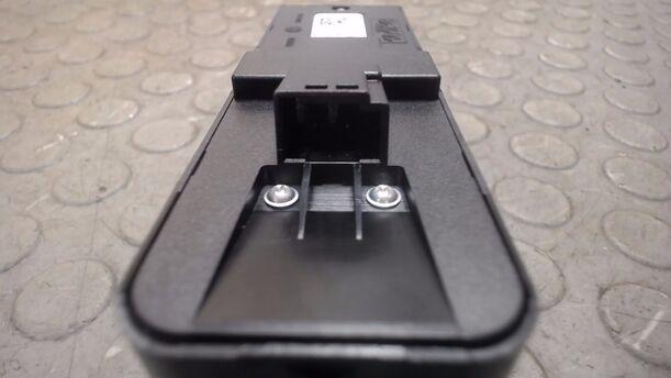 Foto: FENSTERHEBERSCHALTER VORNE LINKS eines Volvo V50 2.0D DPF