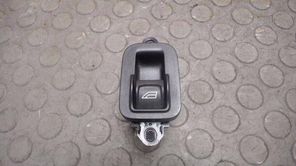 Foto: FENSTERHEBERSCHALTER HINTEN RECHTS eines Volvo V50 2.0D DPF L
