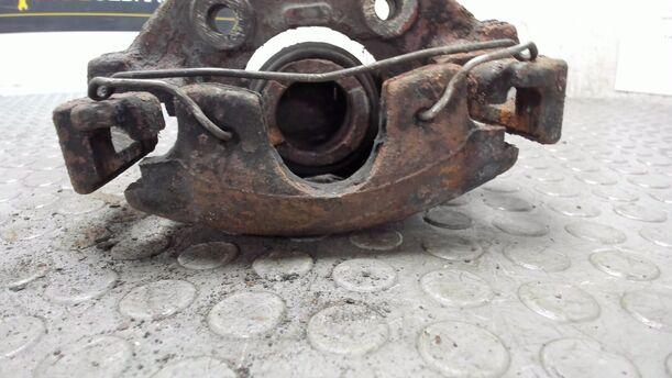 Foto: BREMSSATTEL VORN RECHTS eines Ford Sierra Turnier TD CLX