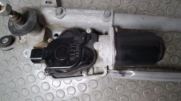 Foto: SCHEIBENWISCHERMOTOR VORN eines Honda Accord 2.2i-CTDi CLX