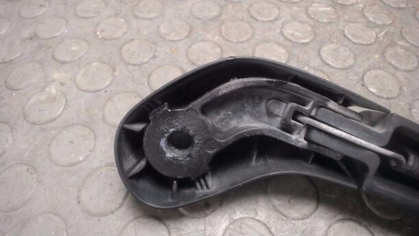 Foto: SCHEIBENWISCHERARM HINTEN eines Volvo V50 2.0D DPF CLX