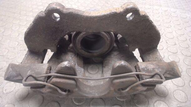 Foto: BREMSSATTEL VORNE LINKS eines Volvo V50 2.0D DPF CLX