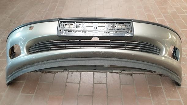 Foto: STOSSFÄNGER / STOSSSTANGE VORNE eines Opel Vectra 1.6 Trendline