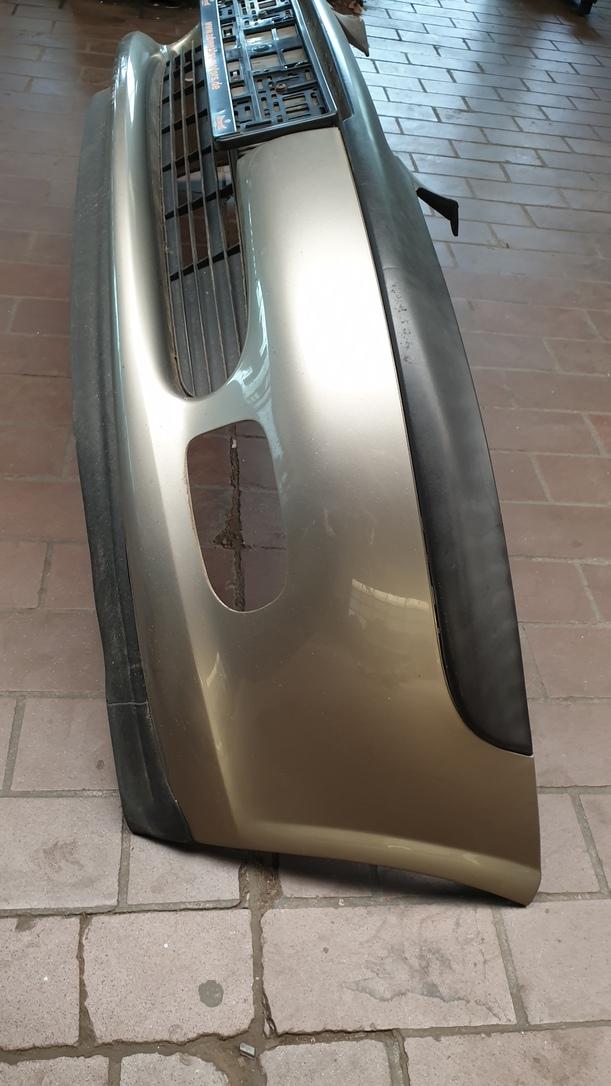 Foto: STOSSFÄNGER / STOSSSTANGE VORNE eines Opel Vectra 1.6 Trendline