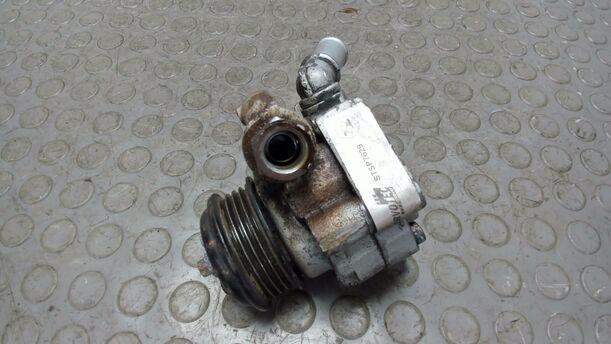 Foto: PUMPE SERVOLENKUNG eines Jaguar X-Type 2.0 Diesel Trendline