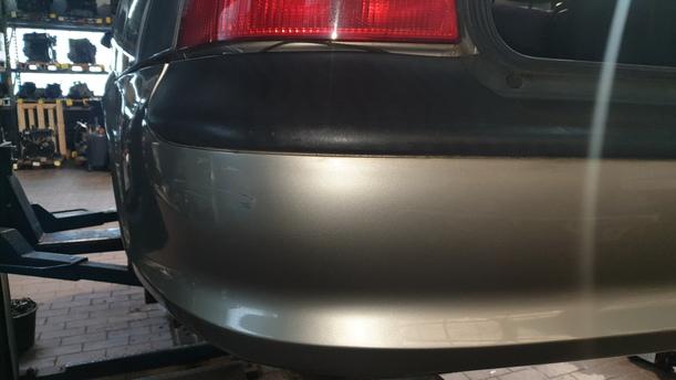 Foto: STOSSFÄNGER / STOSSSTANGE HINTEN eines Opel Vectra 1.6 Trendline