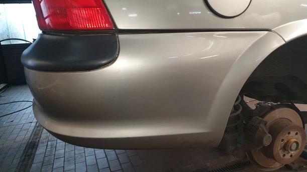 Foto: STOSSFÄNGER / STOSSSTANGE HINTEN eines Opel Vectra 1.6 Trendline