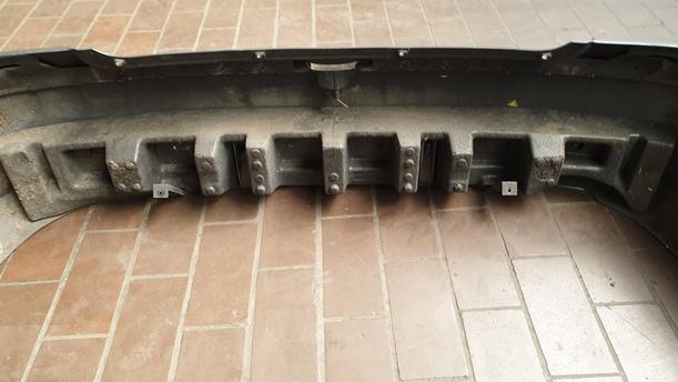 Foto: STOSSFÄNGER / STOSSSTANGE HINTEN eines Opel Vectra 1.6 Trendline