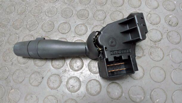 Foto: SCHEIBENWISCHERSCHALTER eines Jaguar X-Type 2.0 Diesel CLX