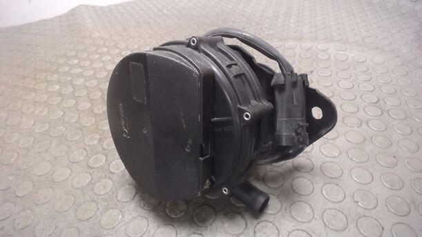 Foto: SEKUNDÄRLUFTPUMPE eines Opel Vectra 1.6 CLX