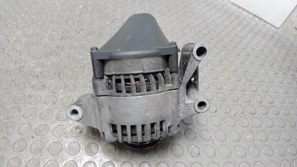 Foto: LICHTMASCHINE / GENERATOR eines Jaguar X-Type 2.0 Diesel CLX