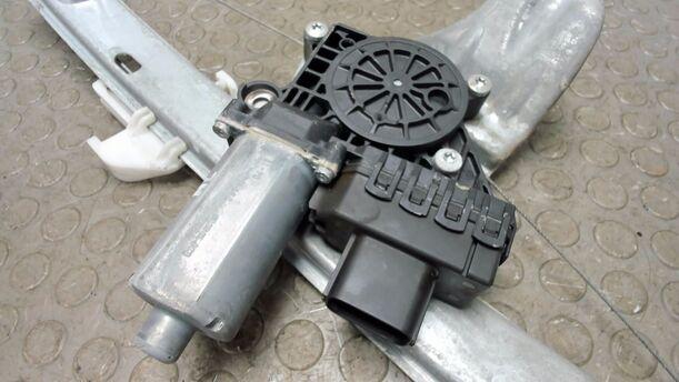 Foto: FENSTERHEBER HINTEN LINKS ELEKTRISCH eines Jaguar X-Type 2.0 Diesel CLX