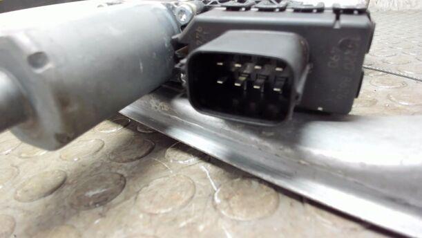 Foto: FENSTERHEBER HINTEN LINKS ELEKTRISCH eines Jaguar X-Type 2.0 Diesel CLX