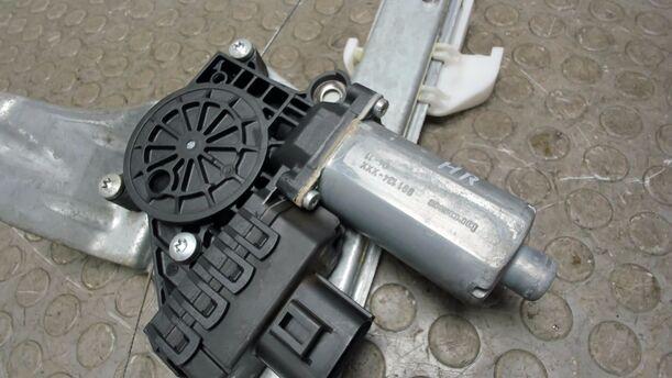 Foto: FENSTERHEBER HINTEN RECHTS ELEKTRISCH eines Jaguar X-Type 2.0 Diesel CLX