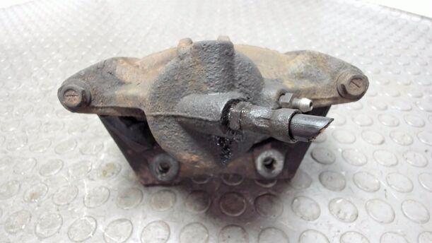 Foto: BREMSSATTEL VORNE RECHTS eines Jaguar X-Type 2.0 Diesel CLX