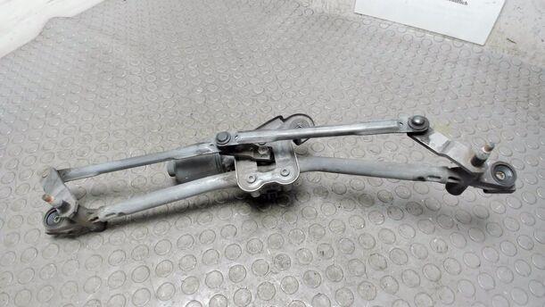 Foto: SCHEIBENWISCHERMOTOR VORNE eines Jaguar X-Type 2.0 Diesel CLX