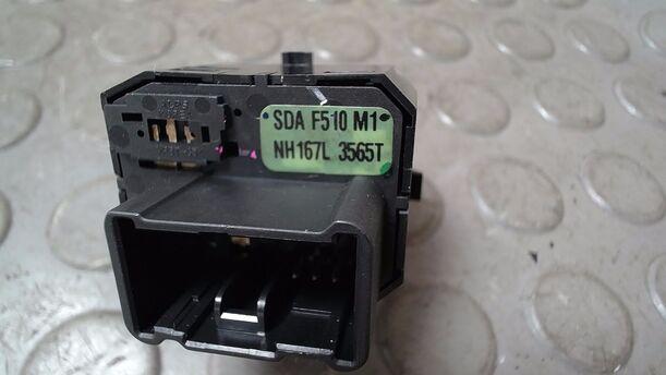 Foto: SCHALTER AUSSENSPIEGELVERSTELLUNG ( ANKLAPPBARE SPIEGEL ) eines Honda Accord 2.2i-CTDi CLX