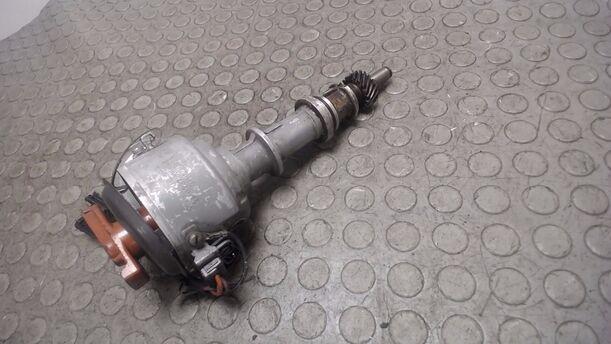 Foto: ZÜNDVEREILER BOSCH (FÜR BASTLER) eines FORD SIERRA 2,0 V6