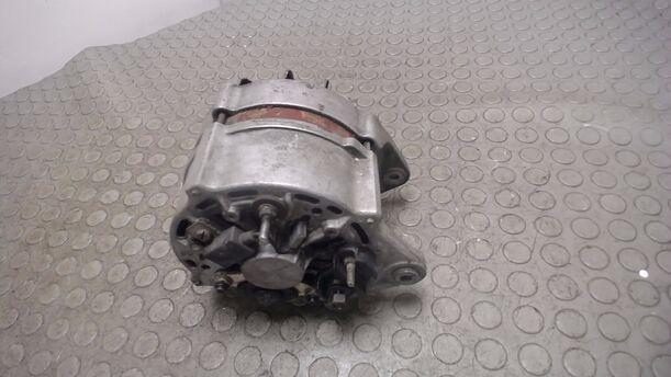 Foto: LICHTMASCHINE (BOSCH) eines Ford Scorpio CL