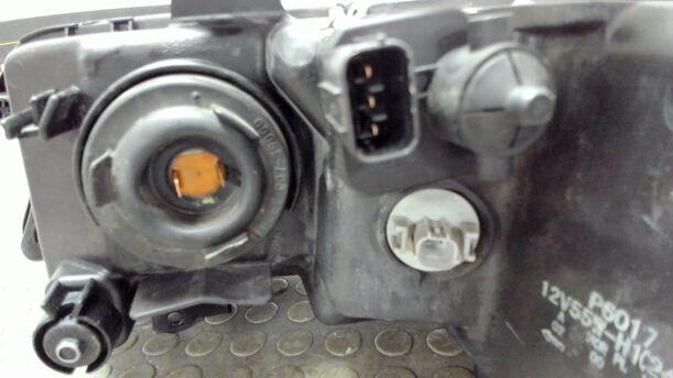 Foto: SCHEINWERFER RECHTS ( STANLEY ) eines Honda Accord 2.2i-CTDi CL