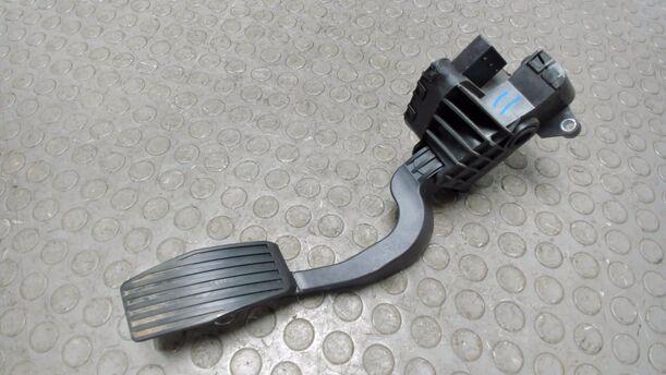 Foto: GASPEDAL eines Opel Corsa 1.4 16V CL