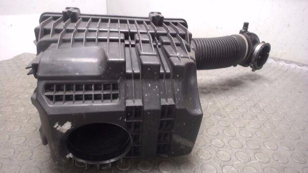 Foto: LUFTFILTERKASTEN eines Peugeot 307 SW 135