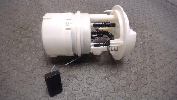 Foto: KRAFTSTOFFPUMPE eines Peugeot 307 SW 135