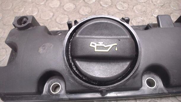Foto: VENTILDECKEL EINLASS / VORNE eines Peugeot 307 SW 135
