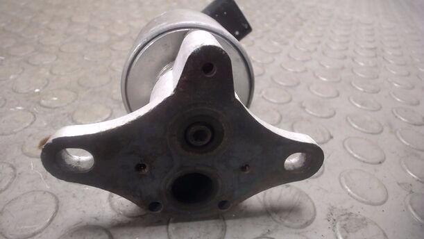 Foto: ABGASRÜCKFÜHRUNGSVENTIL eines Peugeot 307 SW 135