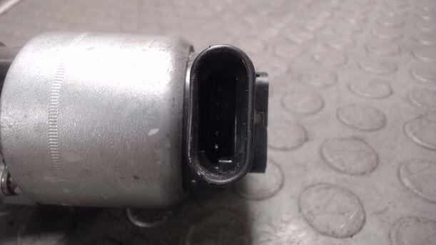 Foto: ABGASRÜCKFÜHRUNGSVENTIL eines Peugeot 307 SW 135